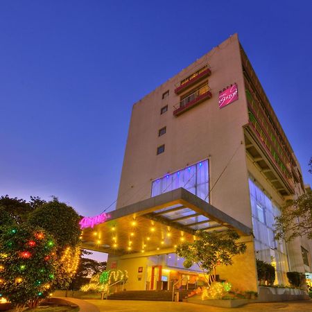 Hotel Parc Estique Pune Exterior photo