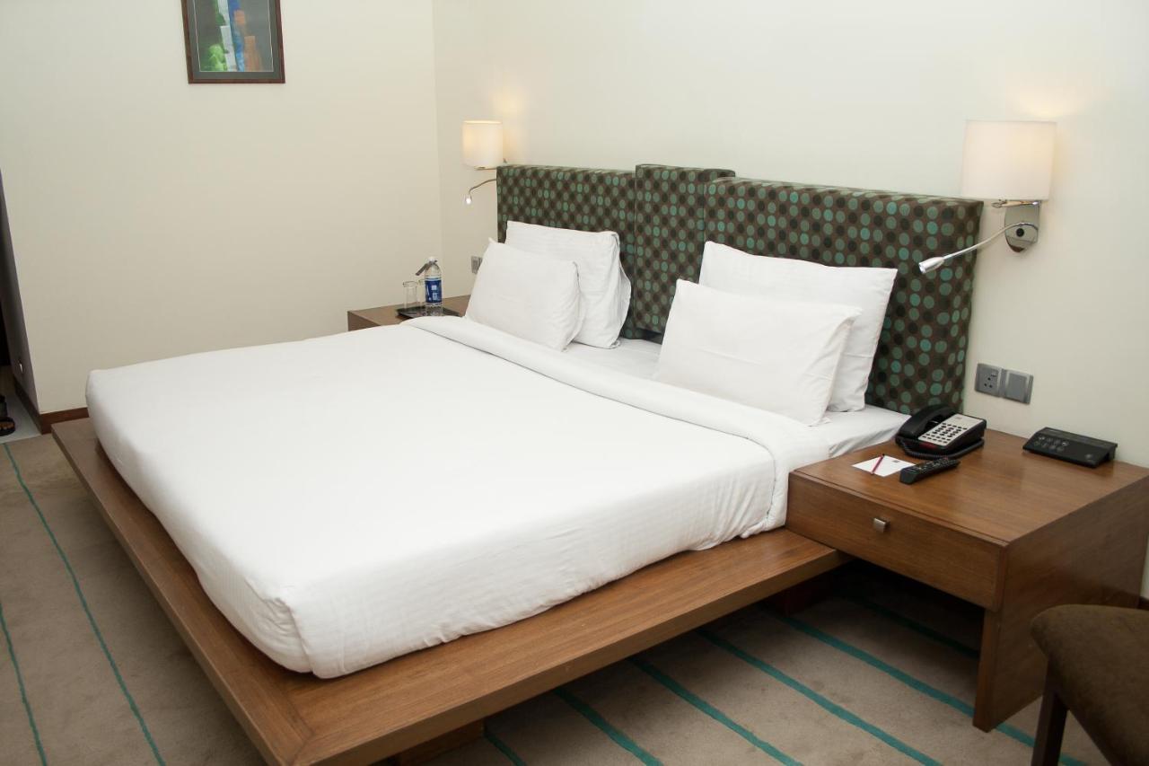 Hotel Parc Estique Pune Exterior photo