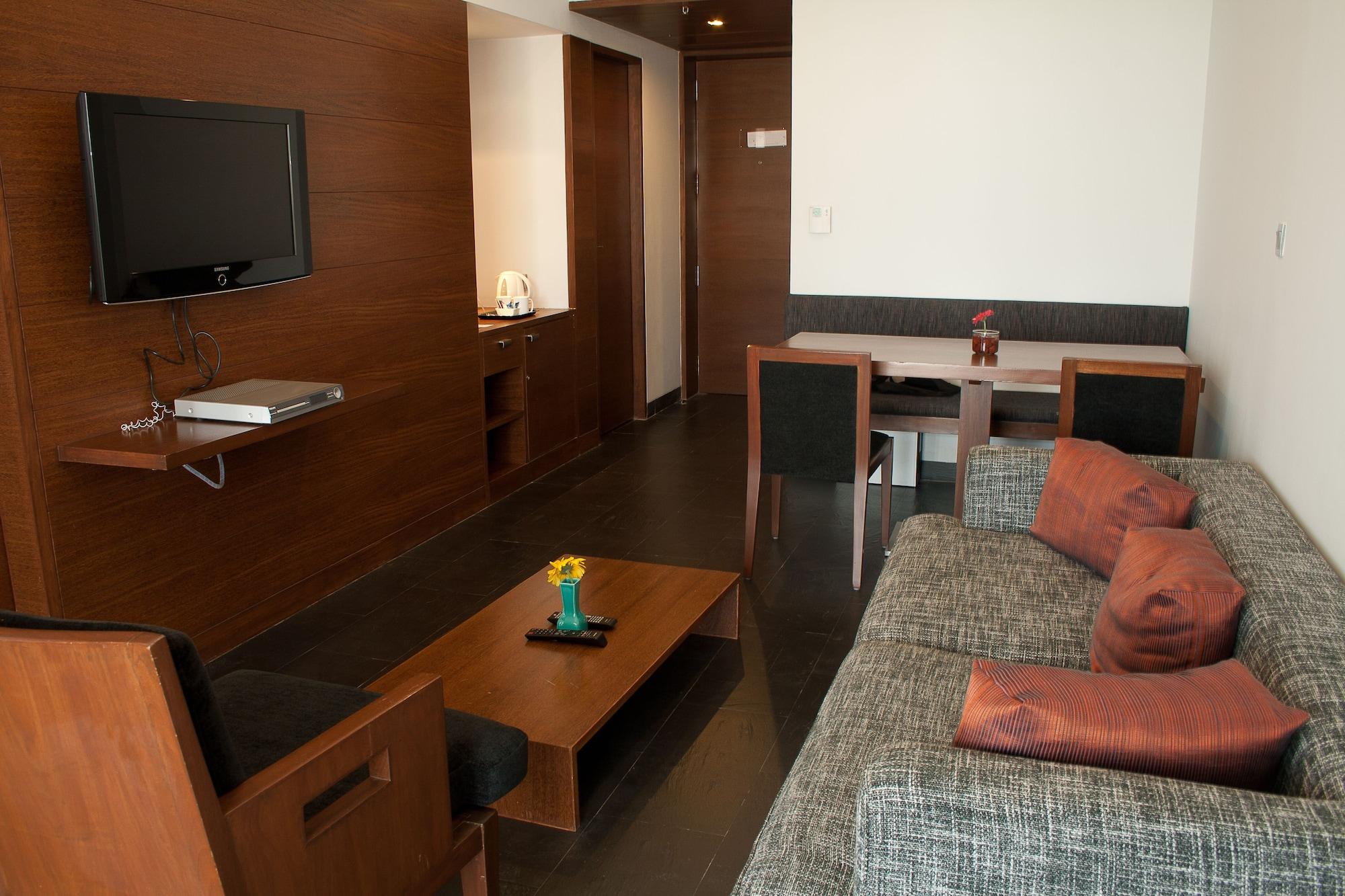 Hotel Parc Estique Pune Exterior photo