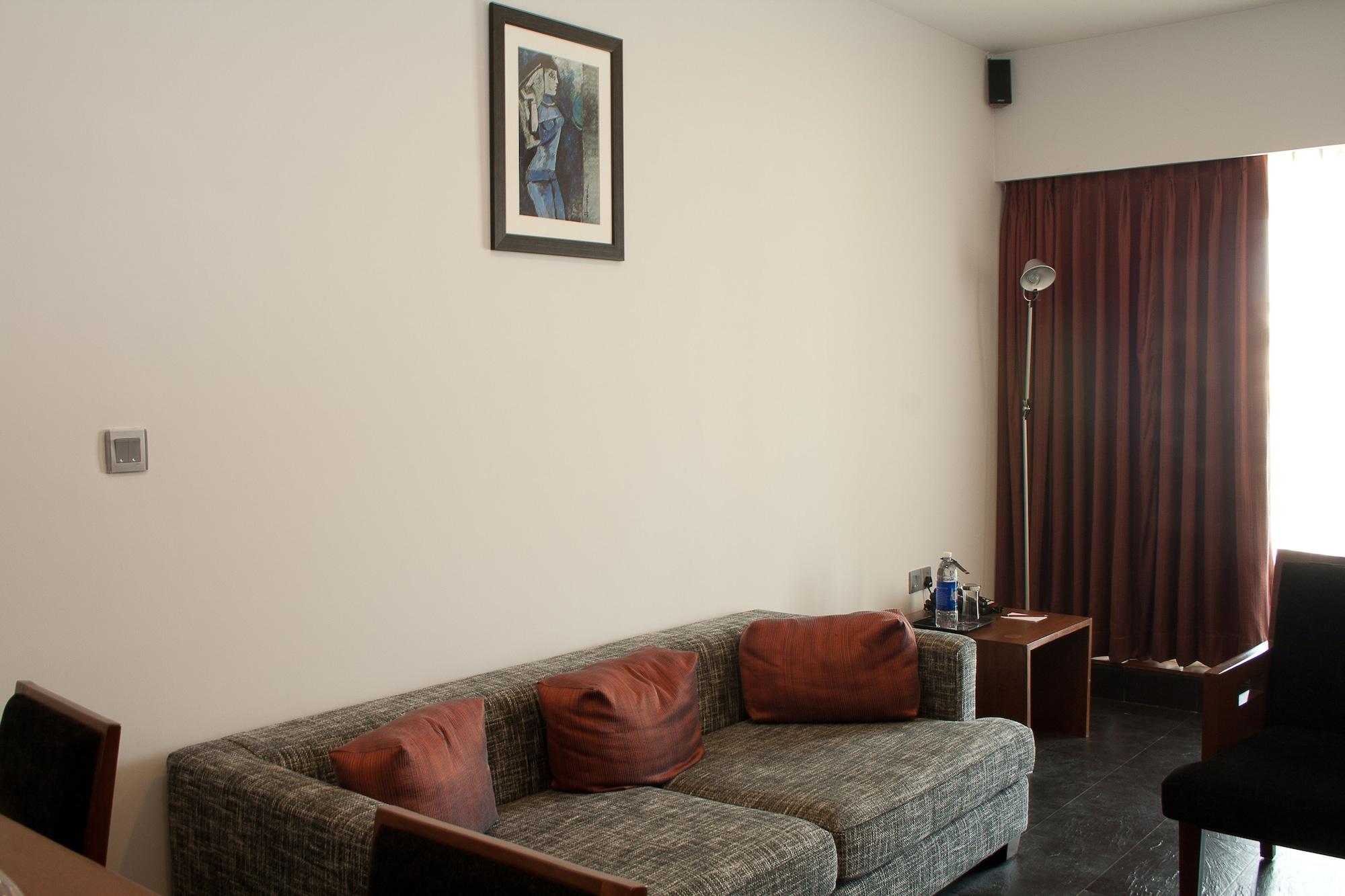 Hotel Parc Estique Pune Exterior photo