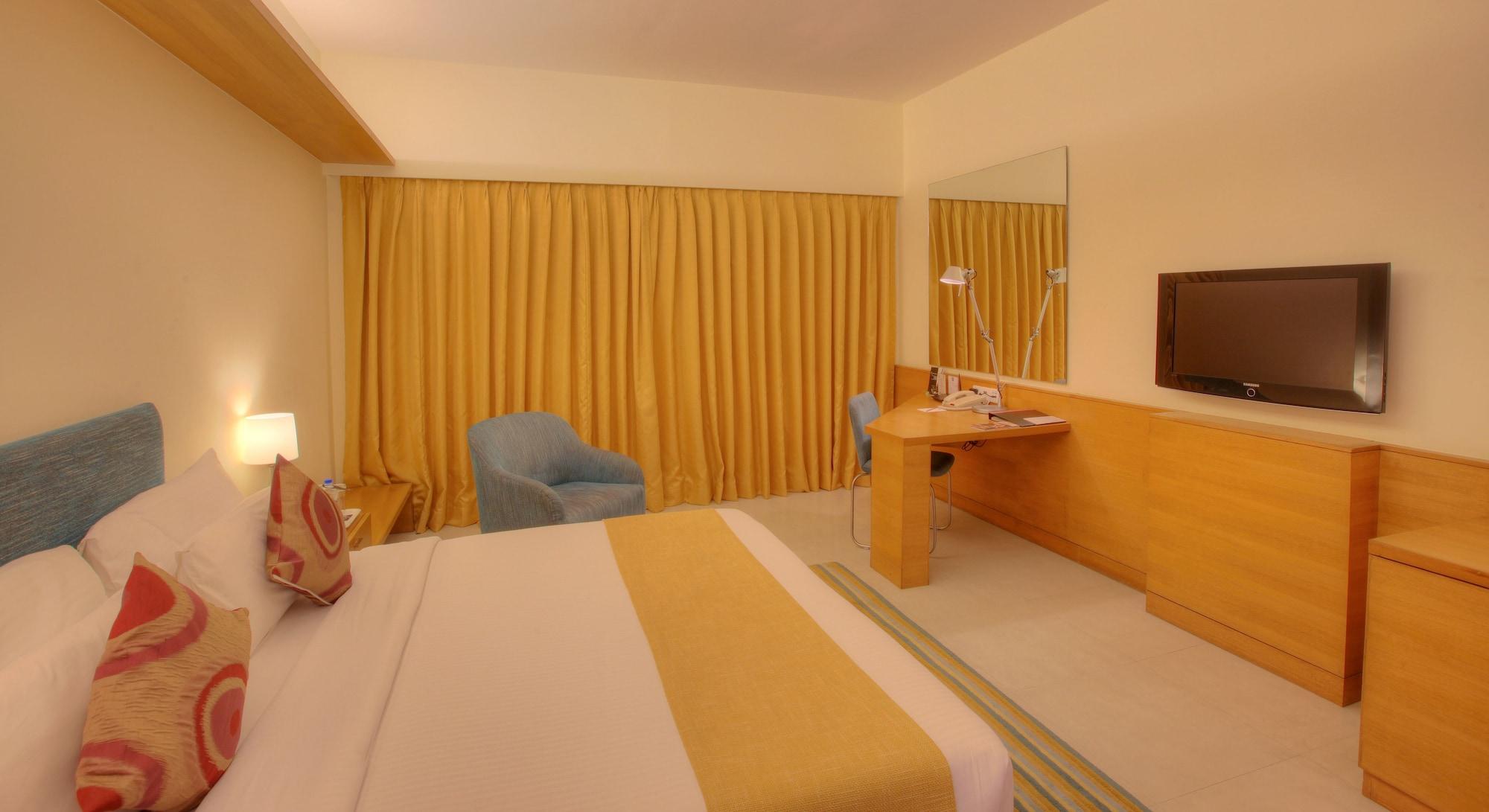 Hotel Parc Estique Pune Exterior photo