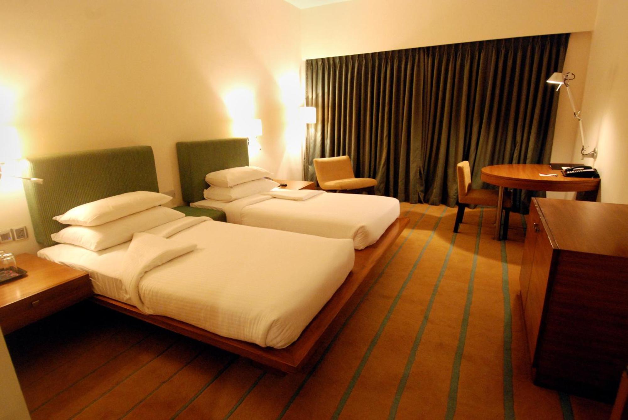 Hotel Parc Estique Pune Exterior photo