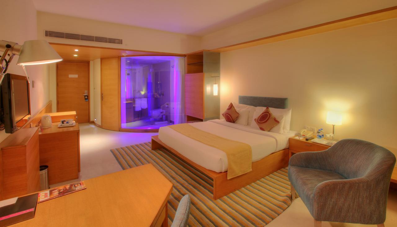Hotel Parc Estique Pune Exterior photo