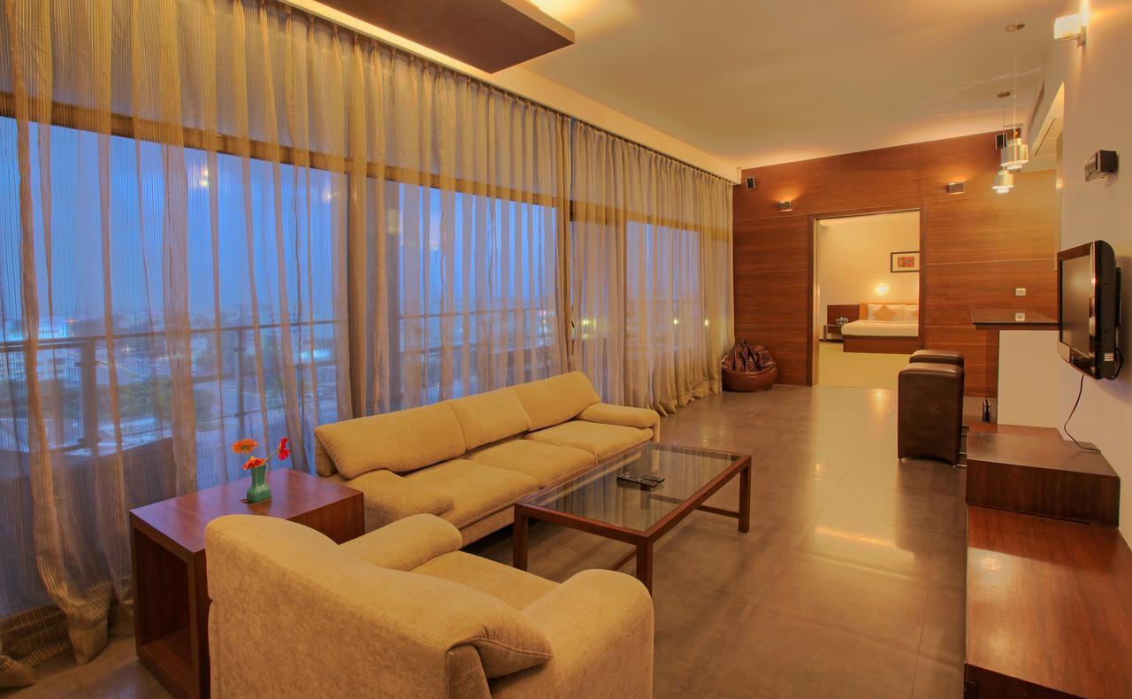 Hotel Parc Estique Pune Exterior photo